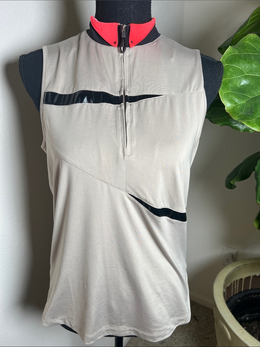 Jamie Sadock Women’s Gray Sleeveless Top 1/4 Zip Vegan Leather Stripe Top Medium